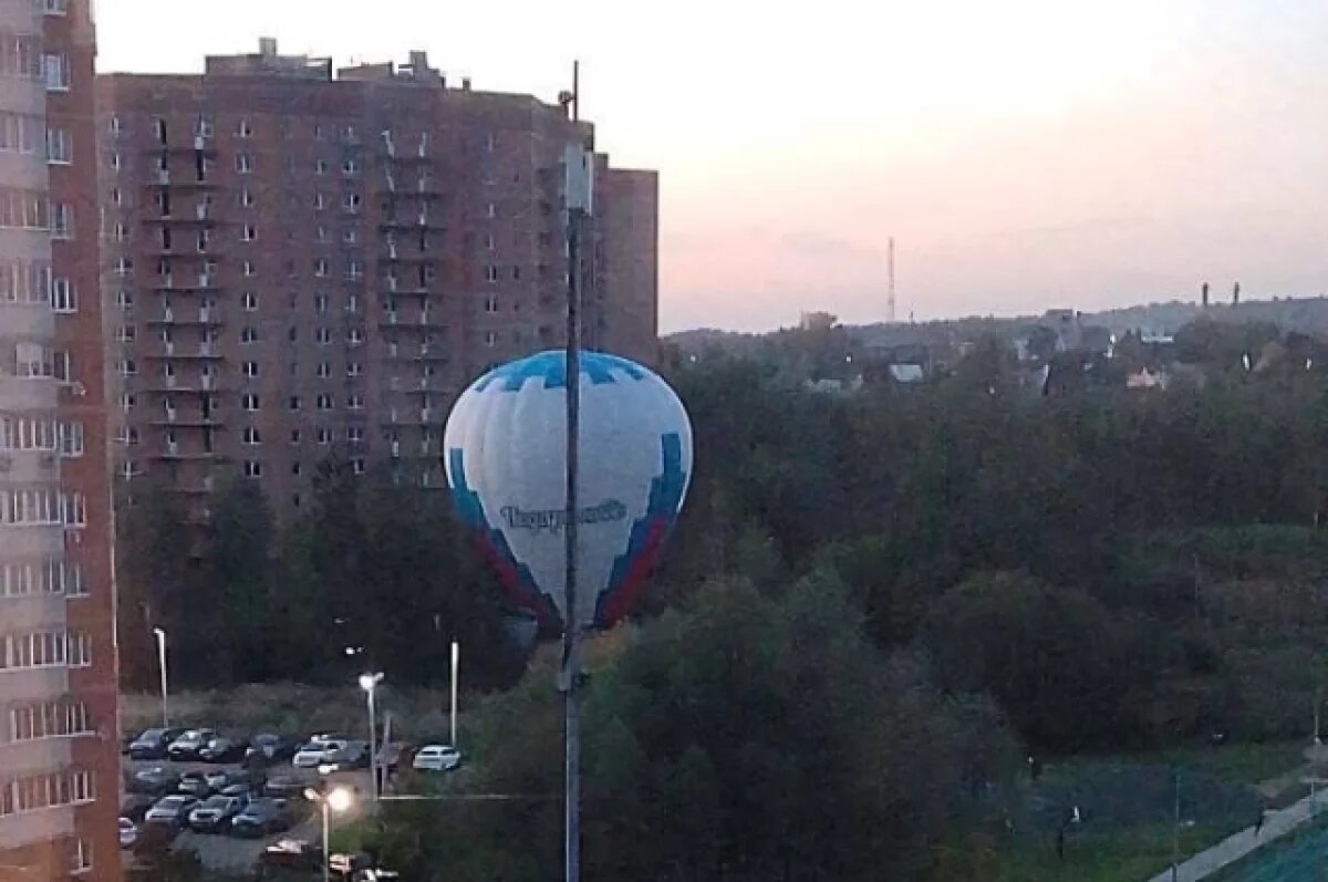   В Подмосковье проверяют сообщения о приземлении воздушного шара среди домов