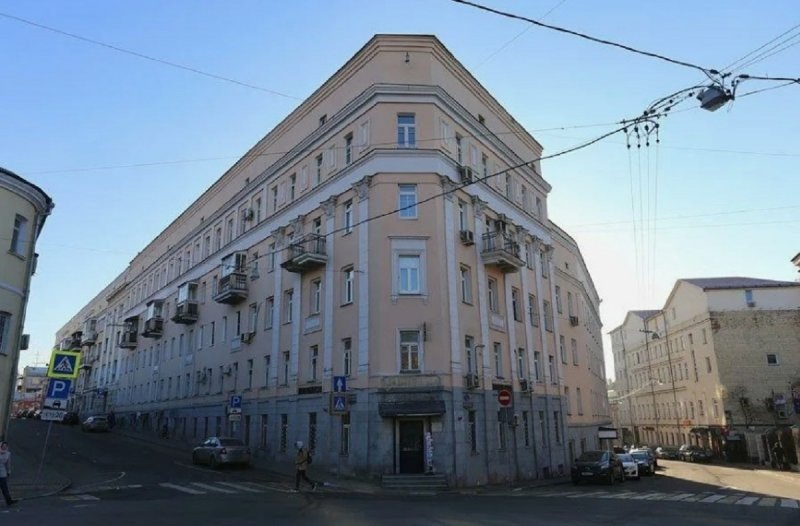    «Дом-Утюг» на Хитровке. Москва. Фото: um.mos.ru