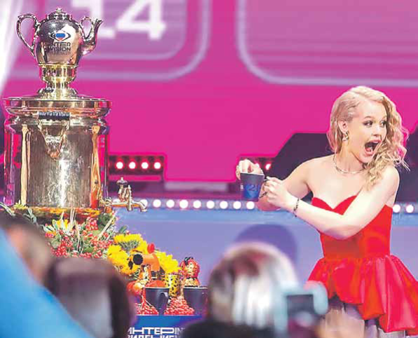 Конкурсантка обещает, что её номер станет для зрителей настоящим сюрпризом. Фото: Артур НОВОСИЛЬЦЕВ/Агентство городских новостей «Москва»