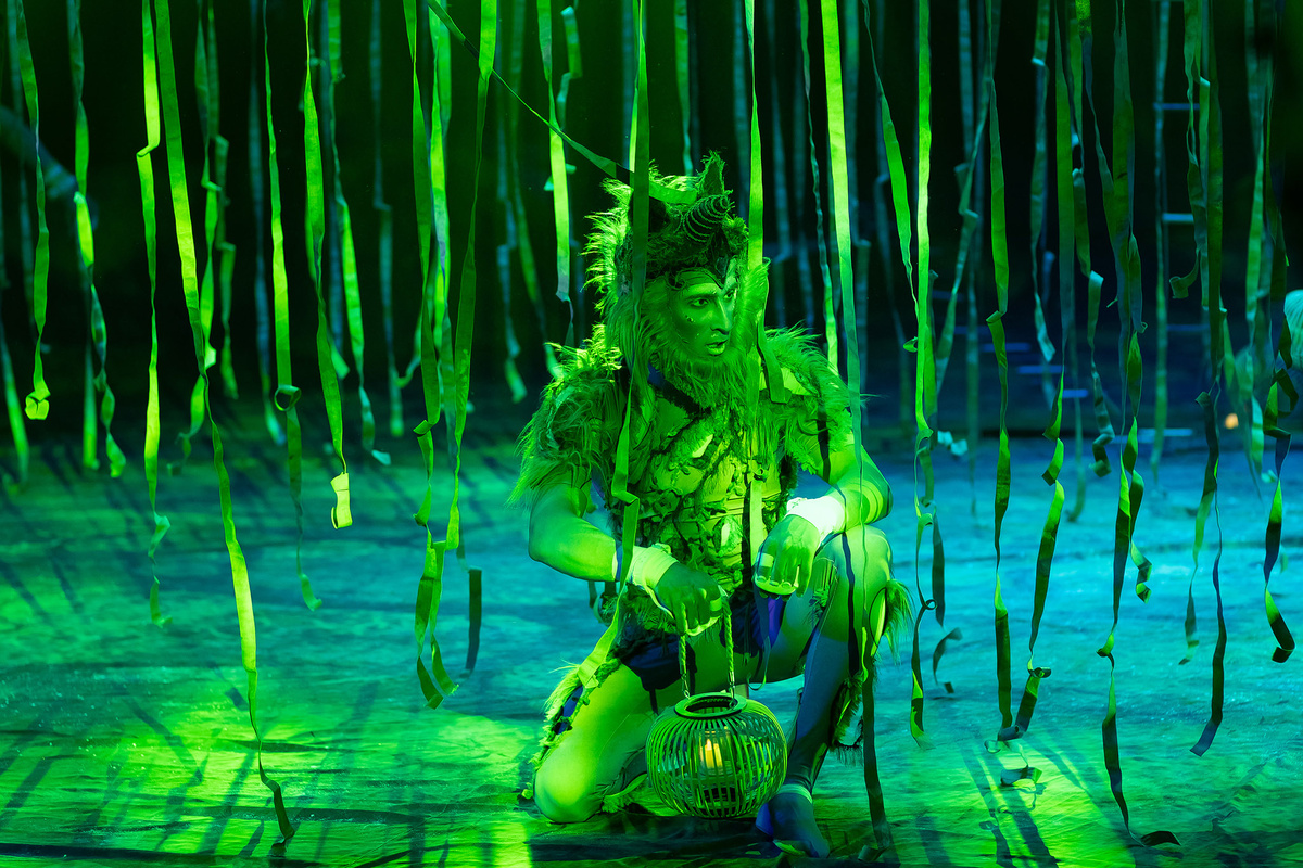 Первое татарское национальное шоу "Мирас" в Казанском цирке, фото Елены Гредюшко