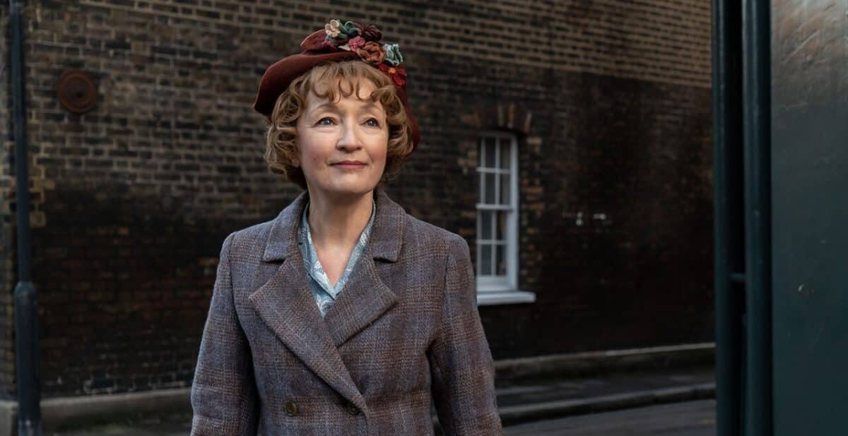    Кадр из фильма «Миссис Харрис едет в Париж» / © Universal