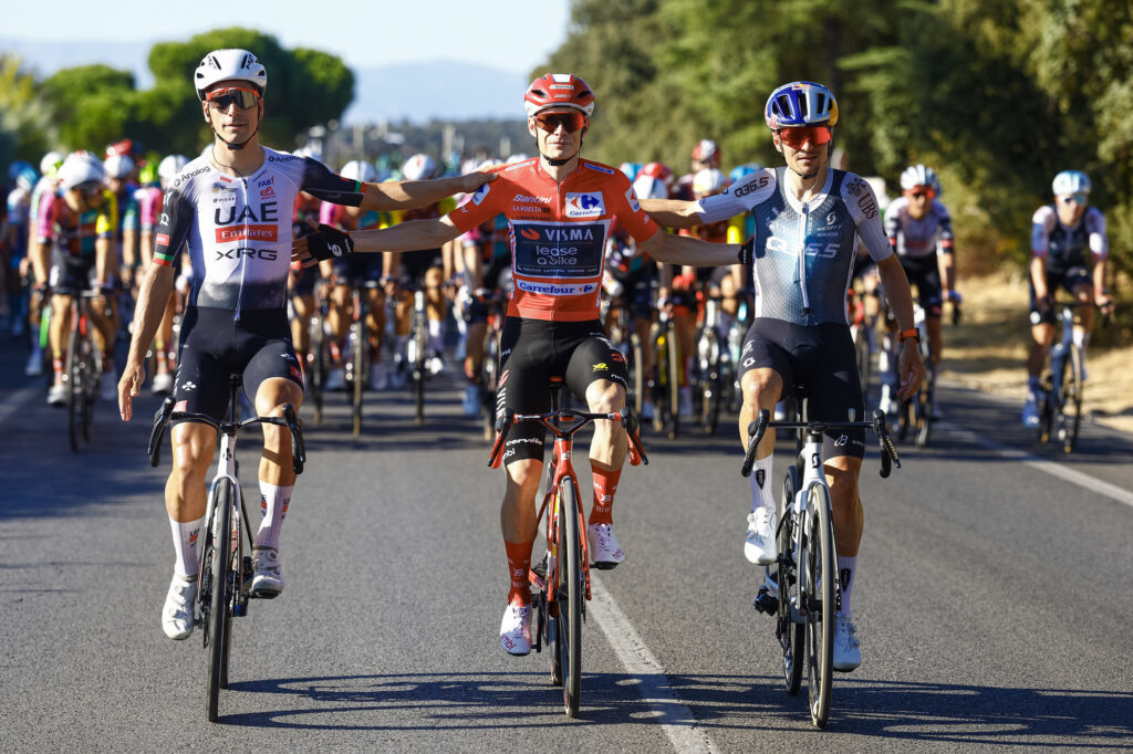    Жоау Алмейда, Йонас Вингегор и Том Пидкок. Фото: Getty Images