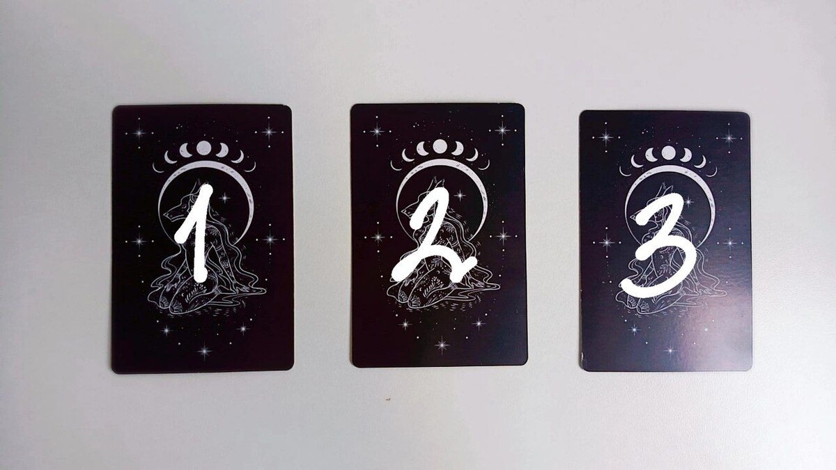 ❓Чем я могу вам помочь❓Моё имя Алия, я занимаюсь таро терапией, работаю со страхами, фобиями, тенью, через подсознание и разговор с душой Я люблю работать с бессознательным и подсознанием, просматриваю людей через видение и понимание мужской и женской психологии. Помогу пережить развод, выход из тяжёлых отношений, наладить семью, встретить новую любовь. А еще я люблю тему денег и бизнеса, регулярно провожу консультации по поводу реализации себя, поиска себя, и тд увеличения дохода в разы. Помогаю выйти из застоя, понять в чем ваш путь, где вы остановились, как понять и найти себяПоддержать канал, ваша благодарность 🙏Связаться со мной 8 982 494 04 24