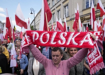    Туск: в Польше усиливаются антиукраинские и пророссийские настроения