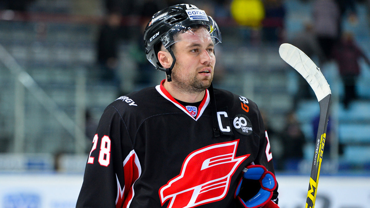    Денис Куляш.ХК «Авангард»