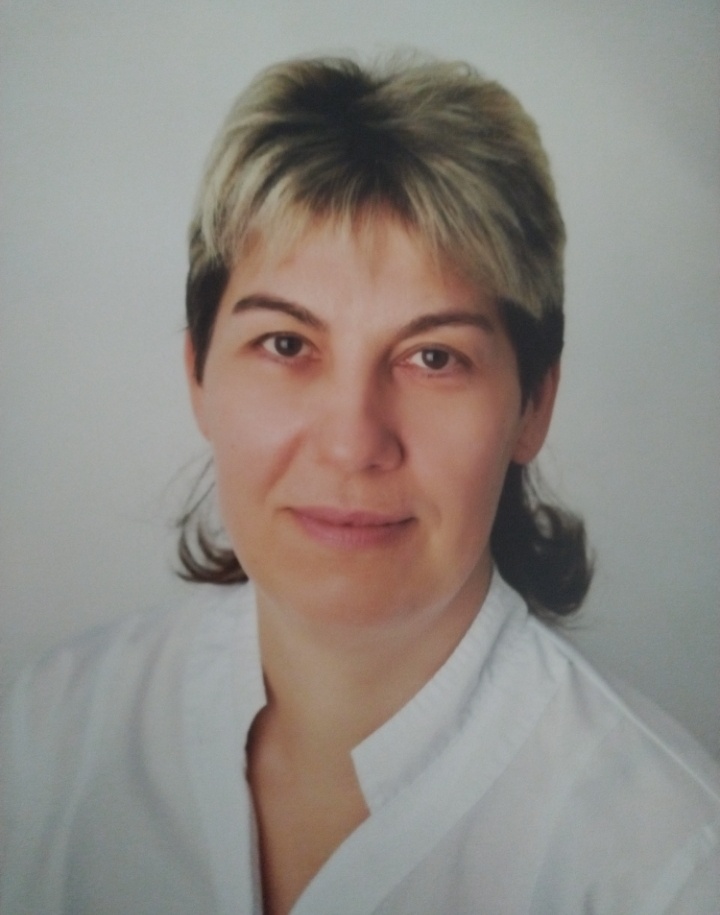 Вот такая я была в 2019 году. 