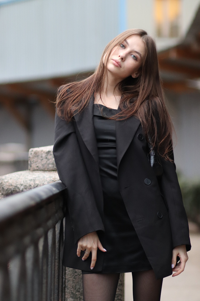 Пример портрета с боке при вечернем свете. Наши фотосессии. 