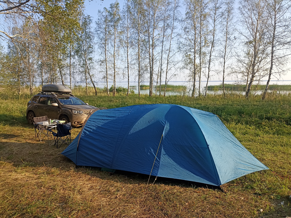 Утро на берегу озера Ик