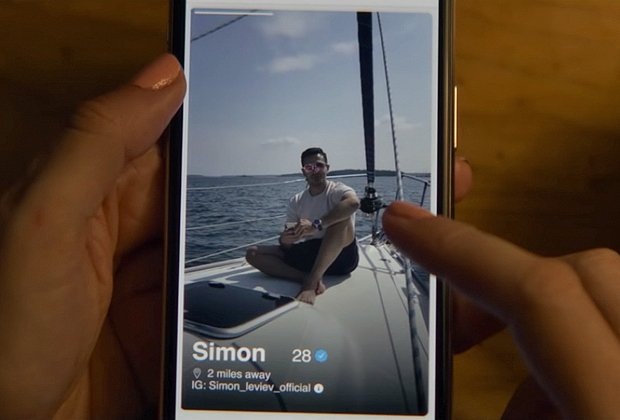    Профиль Саймона Леваева в Tinder. Скриншот: сериал «Аферист из Tinder»