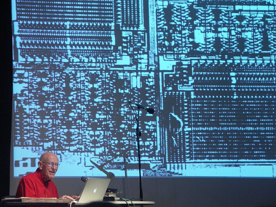 Макс Мэтьюс, инженер, профессор, пионер компьютерной музыки. Из открытых источников