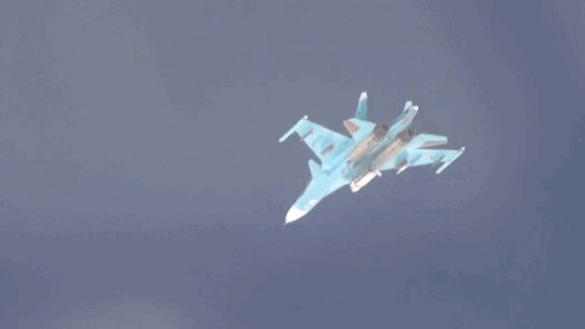 Сброс ФАБ-3000 М54 с УМПК, носитель истребитель-бомбардировщик Су-34 (GIF видео).