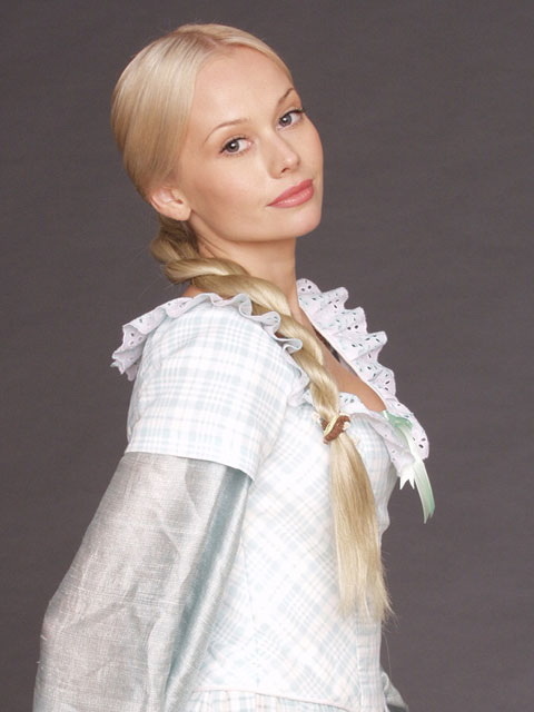    Фото: Кадр со съёмок сериала «Бедная Настя», источник: kino-teatr.ru