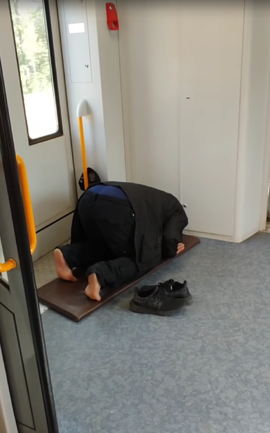 скриншот из видео