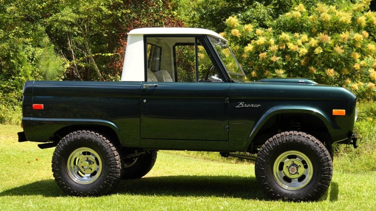 Ford Bronco Half-Cab 1972