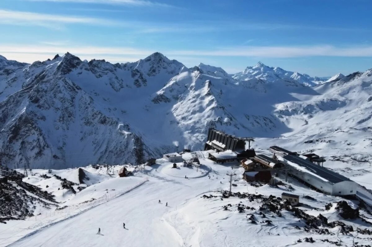    В КБР после обрыва канатки закрыли подъемники на Эльбрус до 25 сентября