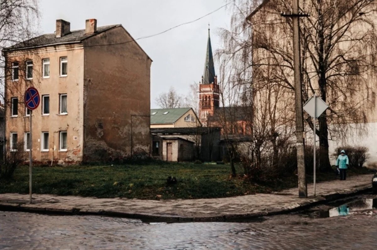    В Черняховске в частные руки будет продано здание уланской казармы XIX века