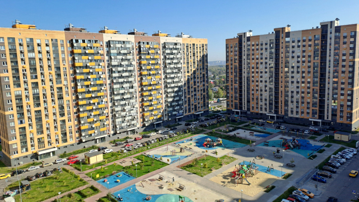 Вид с 14-го этажа клиентки.