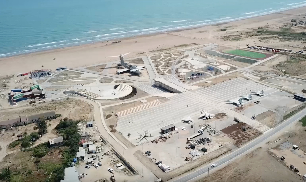 Перевозка 200-тонного исполина из Каспийска в Дербент стала настоящей операцией