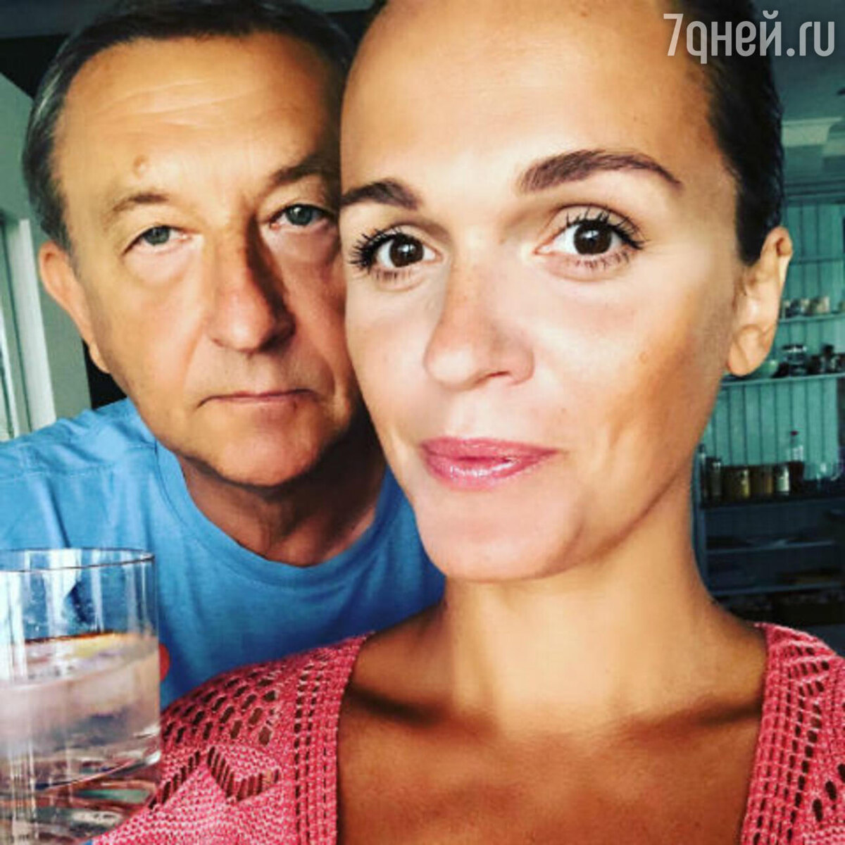    Певица Слава и Анатолий Данилицкий Социальные сети