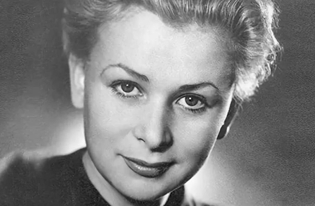 Актриса Валентина Серова