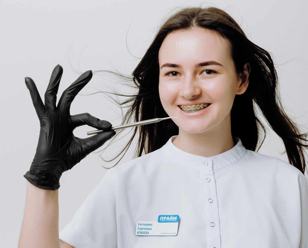 Екатерина Сергеевна ведёт приём на Советской армии, 9. 
