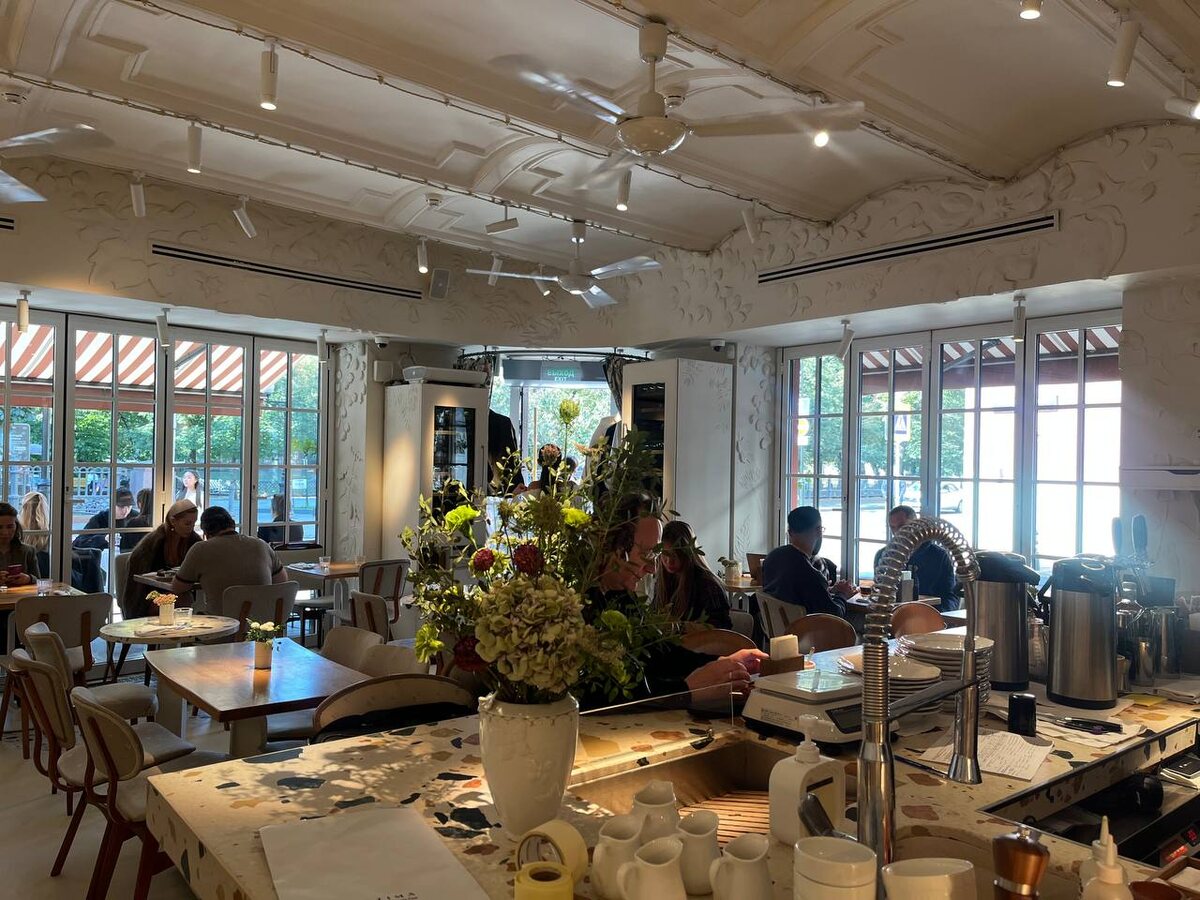 внутренний зал