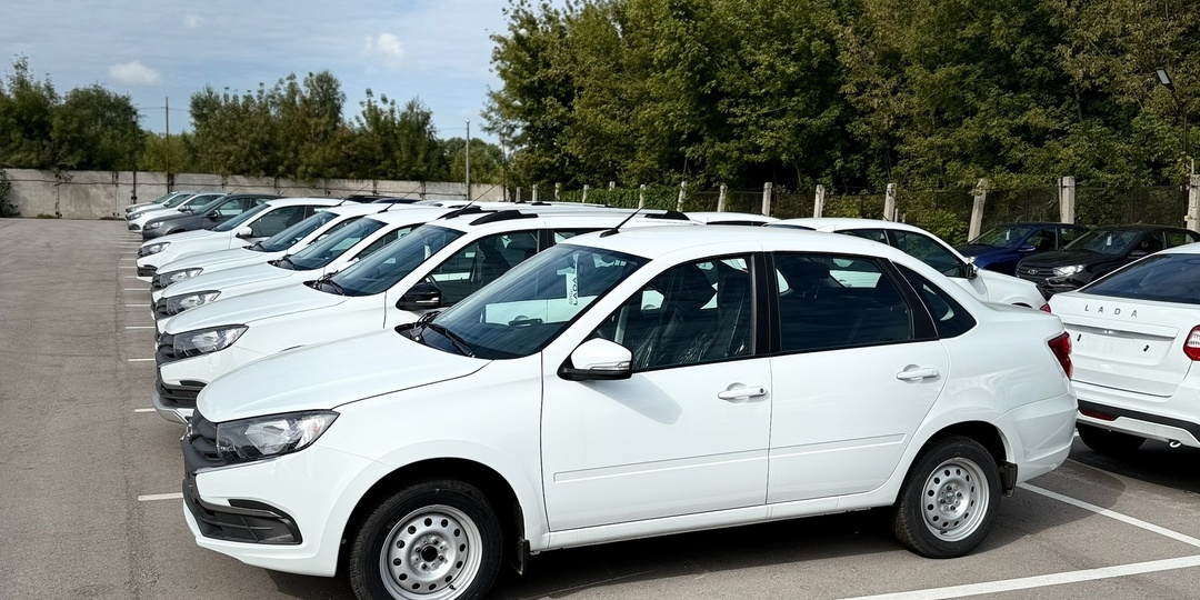 АвтоВАЗ начал продавать новую Лада Гранта за 600 тысяч рублей. Что за комплектация, и какие нюансы