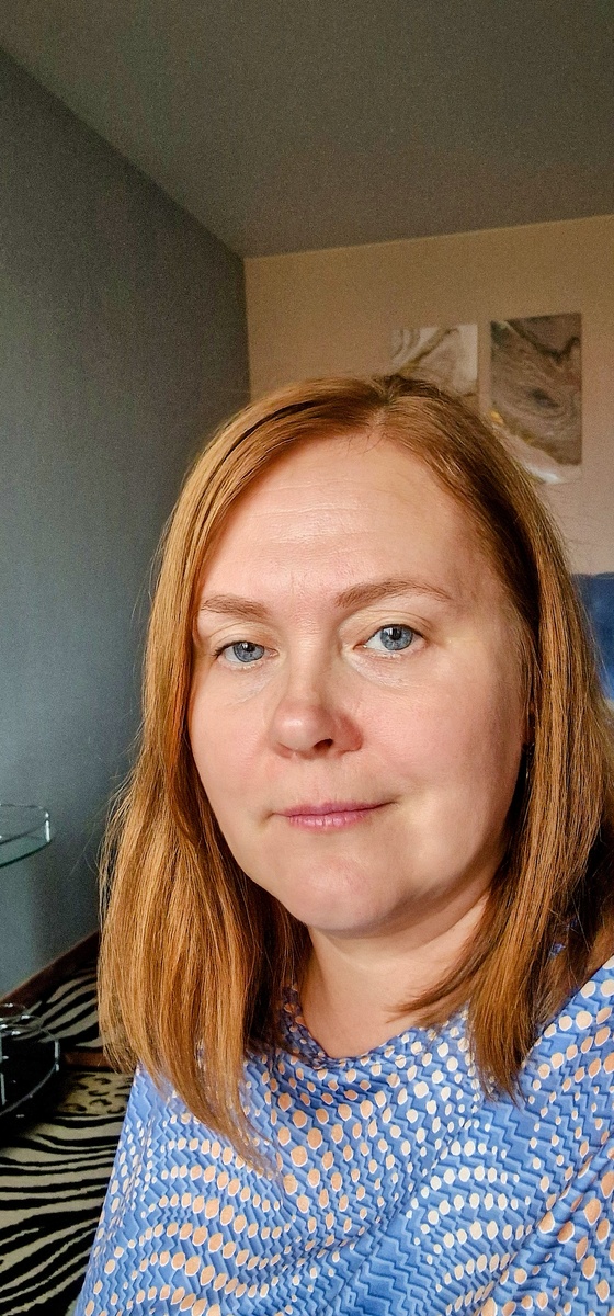 это я вот только что вот зашла в квартиру..В ней мы уже во 2-й раз. Мне она нравится