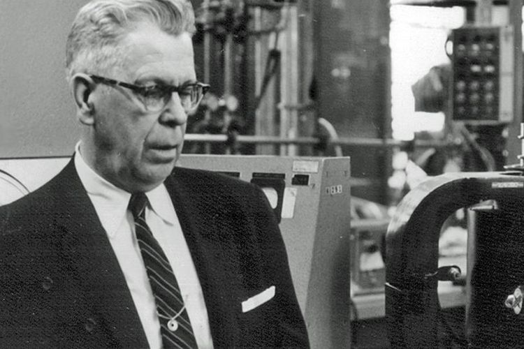 Перси Спенсер (1894–1970)