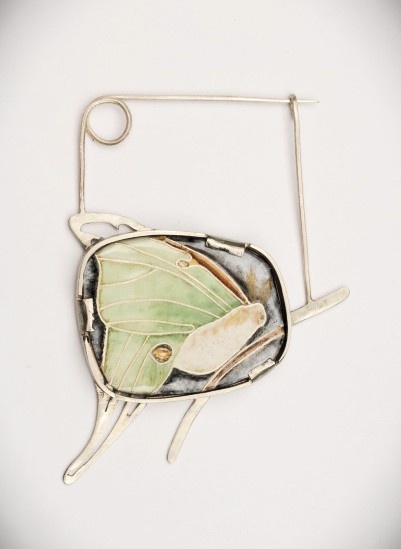 2. Почти лето. Бабочка замершая в серебре и эмали.