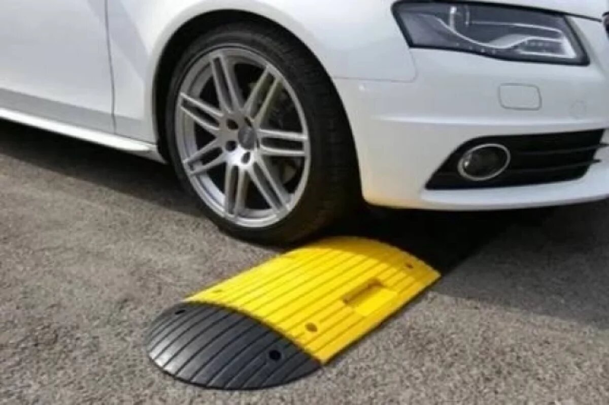    После проверки прокуратуры в Малоярославце заменили «лежачих полицейских»