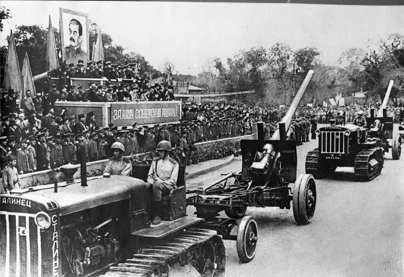 Парад Красной армии в Харбине. 16 августа 1945 г.