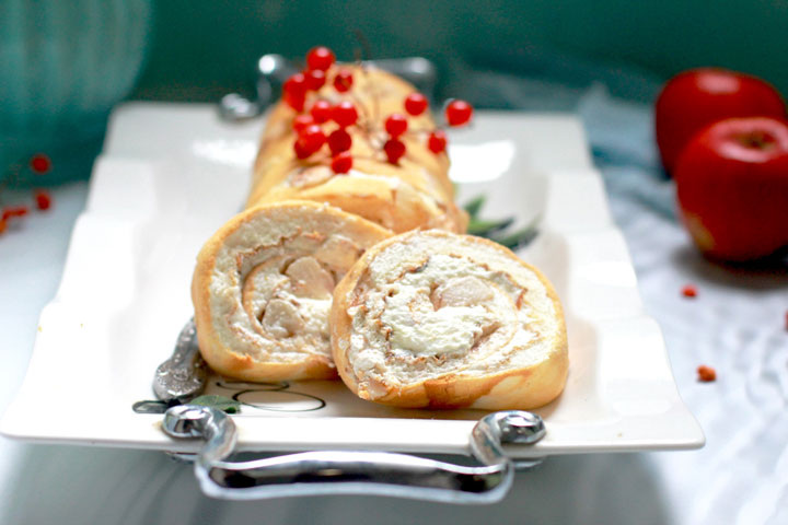 Белковый рулет-суфле с яблоками