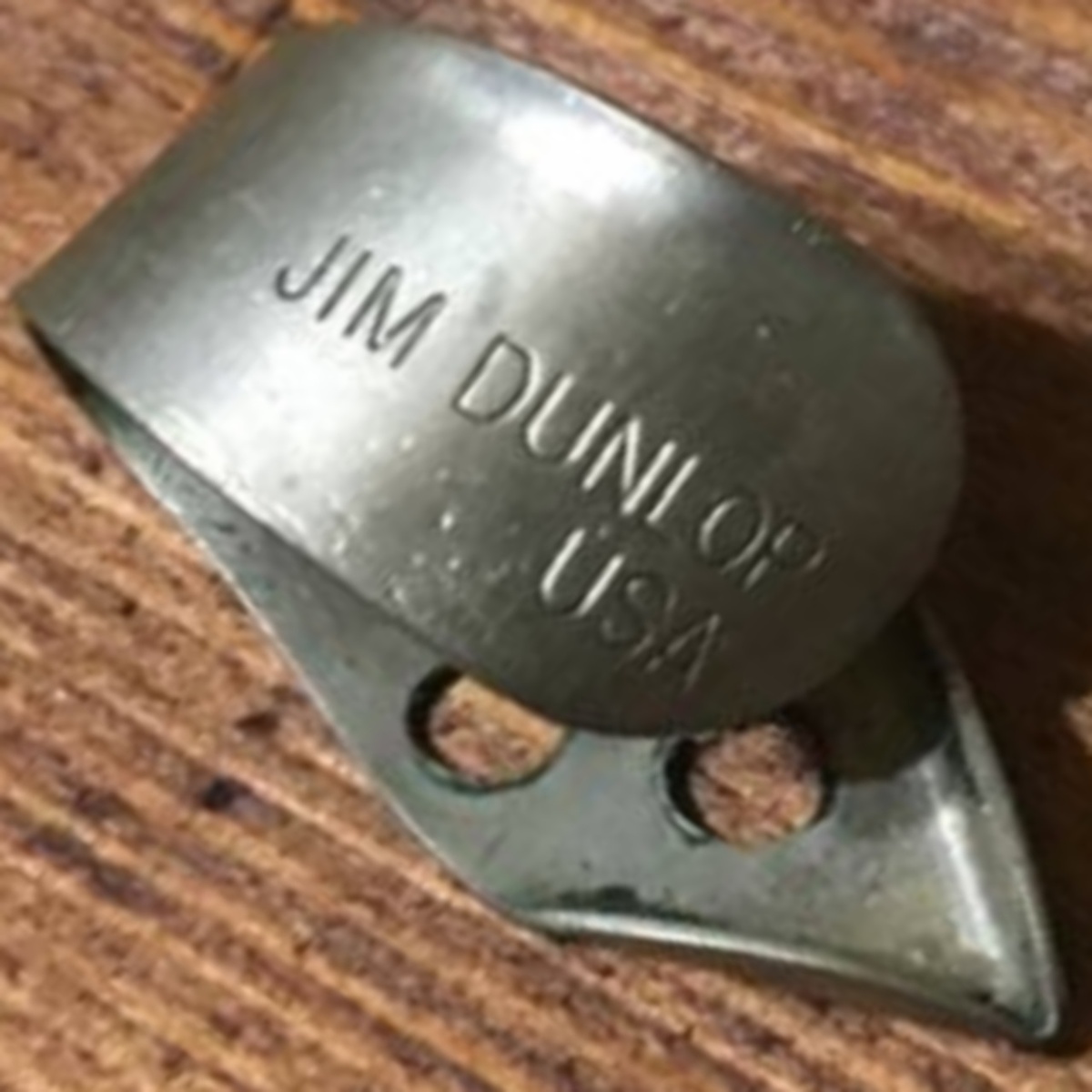 «Thumbpick Dunlop: Nickel Silver — вечность, архаика, классика»