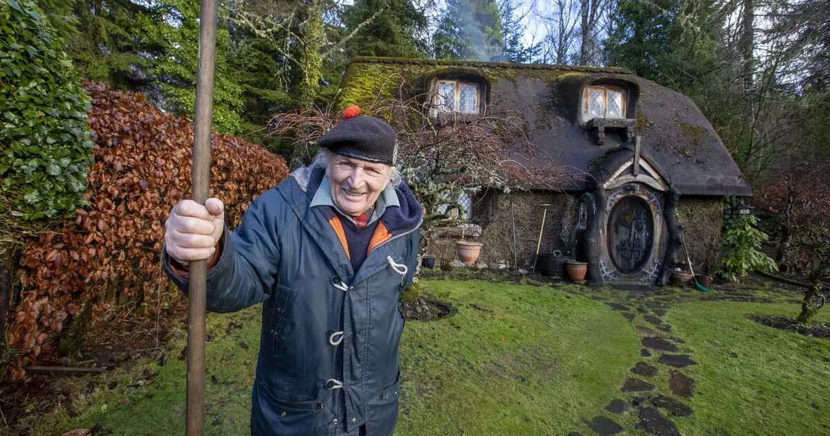 89 летний Стюарт Грант