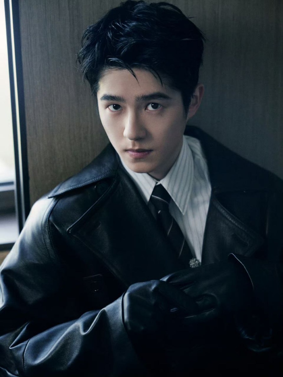 Актёр Лю Хаожань. Листайте галерею...