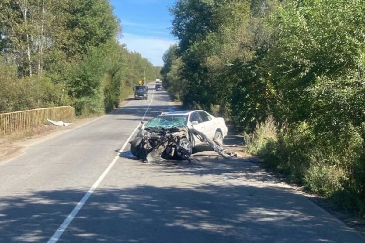    В Хабаровске Toyota жестко врезалась в УАЗ на встречке, пострадали четверо