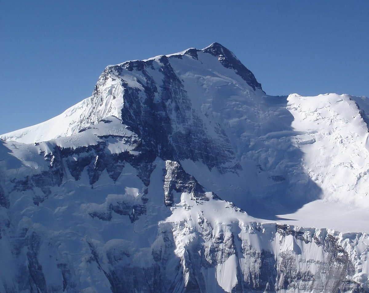 Фото с сайта https://yandex.com/maps/org/pik_imeni_ismail_samani_7495_meters/50988169687/gallery/. Взято с Яндекс.Картинки