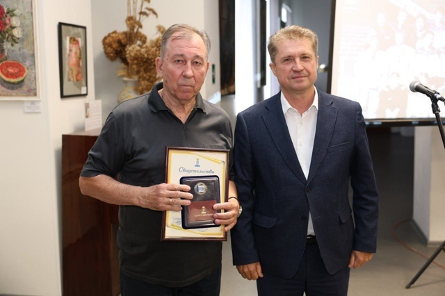    Сергей Павлов и Станислав Зинченко (фото пресс-служба администрации Камышина)