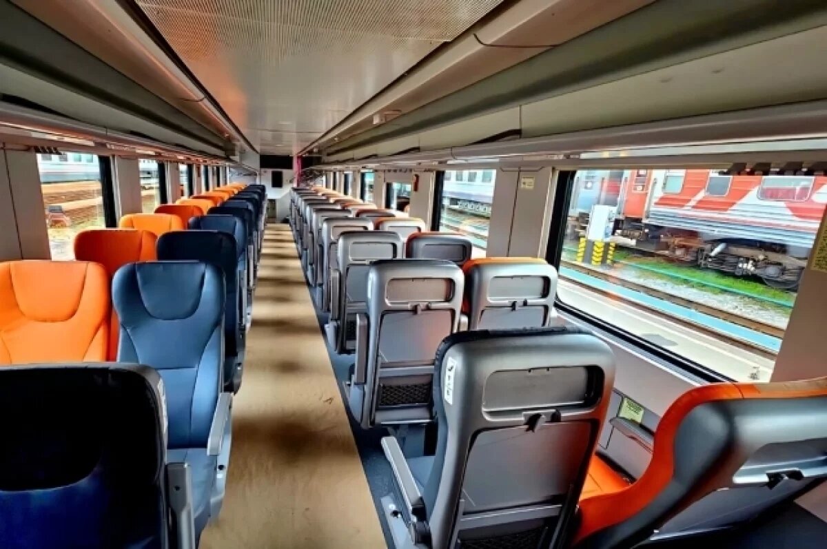    Из Самары и Тольятти в Москву ходят 2-этажные поезда с сидячими вагонами