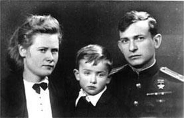    Невероятная история спасения сына легендарного подводника