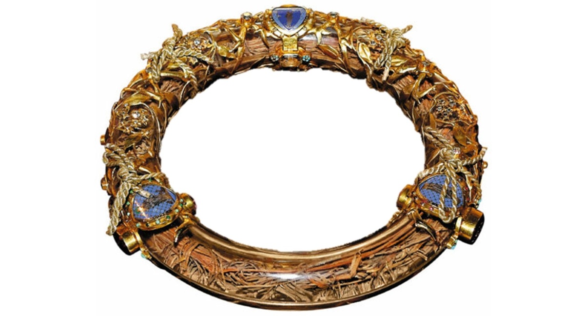 Терновый венец из Нотр Дам