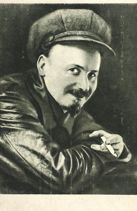 Никола́й Ива́нович Буха́рин (27 сентября [9 октября] 1888, Москва — 15 марта 1938, Коммунарка, Московская область) — российский революционер, советский политический и партийный деятель, член Политбюро ЦК ВКП(б) 