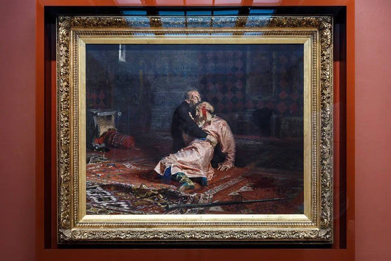  «Картина Ильи Репина (1885 г.) — главный визуальный «аргумент» в пользу мифа об убийстве. Ее эмоциональная сила заставила поверить в вымысел миллионы людей».