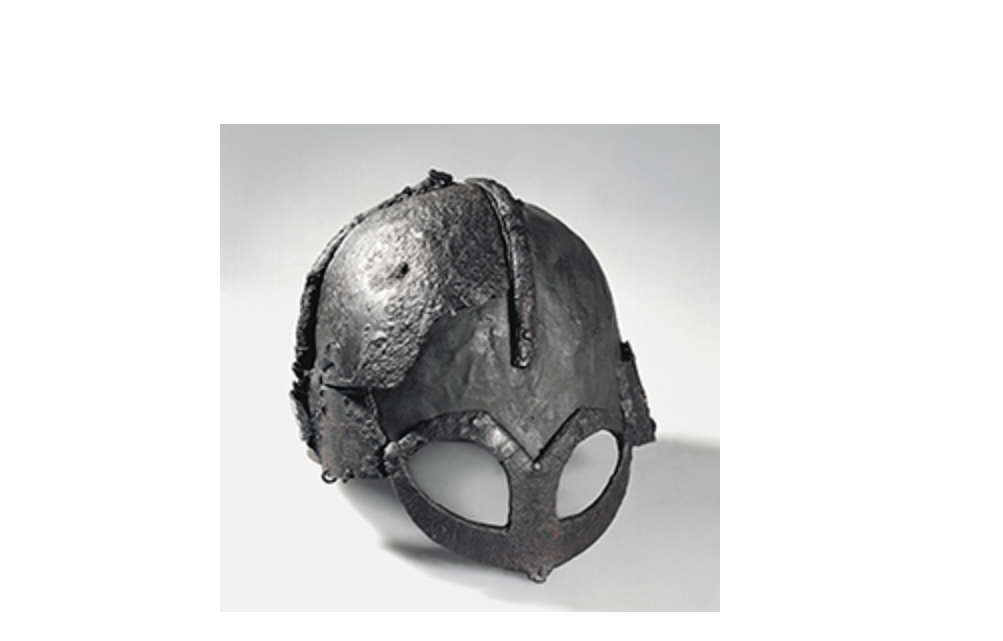 Один из немногих сохранившихся в мире шлемов викингов был найден в могиле викингов на ферме Гьермундбю в Рингерике. Шлем был изготовлен в период между 950 и 975 годами.© Музей истории культуры, Университет Осло/ Уве Холст. Источник: https://www.vikingtidsmuseet.no