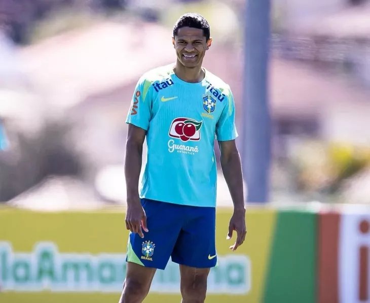    Больше не русский. Как «Зенит» и Семак пострадают из-за Дугласа Сантоса? Фото #2