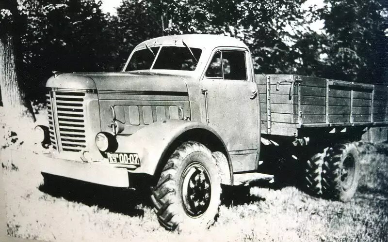 УльЗИС-253 с американским дизелем.