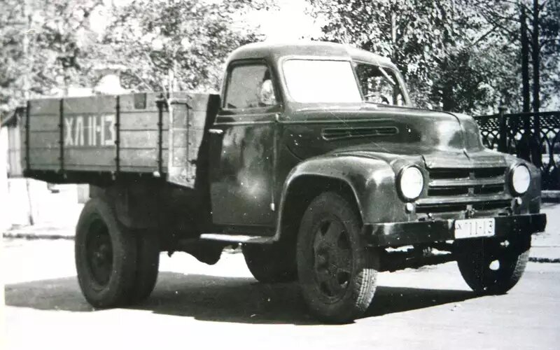 Полуторка УАЗ-302.