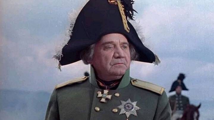  Кадр из фильма режиссера Сергея Бондарчука «Война и мир» по роману Льва Толстого. Взгляд писателя на Михаила Илларионовича Кутузова стал национальным каноном. Роль великого полководца в картине исполнил артист Борис Захава / Фото: Мосфильм