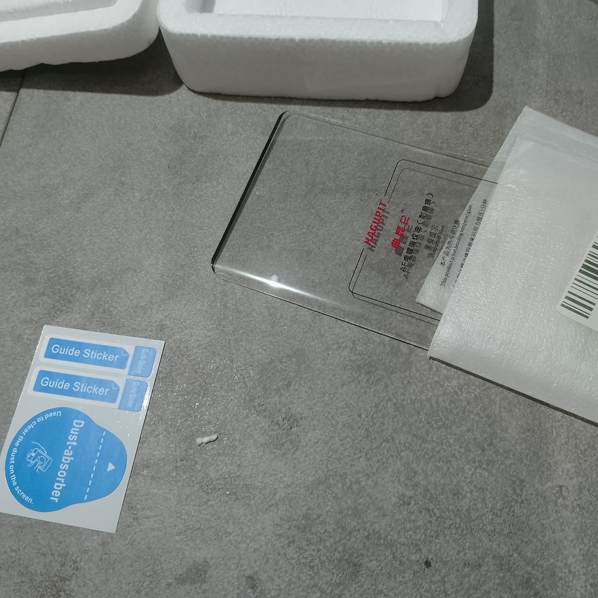 Чехлы и стекло для Tecno Camon 30S Pro: что выбрать и как установить